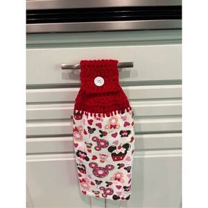 Crochet Top Kitchen Towel-mickey/minnie cupcakes